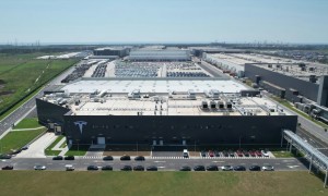 汽车数据，竟在“左右互博”？数据安全成智能汽车“底线”