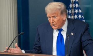 特朗普着急也没用，根本拦不住，六成订单流向中国船厂，20多国在天津做出承诺，永不为敌！