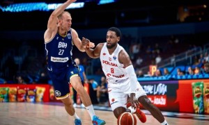 原创 
            欧洲杯综述：东契奇42+10率队晋级 字母37+10希腊奏凯