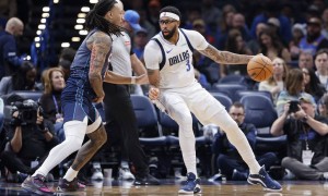 独行侠为何公开兜售浓眉 下家三选一并非理想剧本？