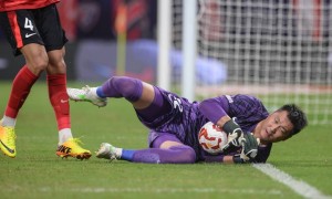 中超-成都蓉城无缘联赛4连胜 主场0-0闷平青岛海牛